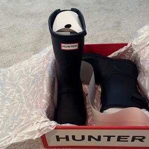 Hunter Women's Original Short Back Adjustable Rain Boot, Navy, 7, 8 & 9 - NWT